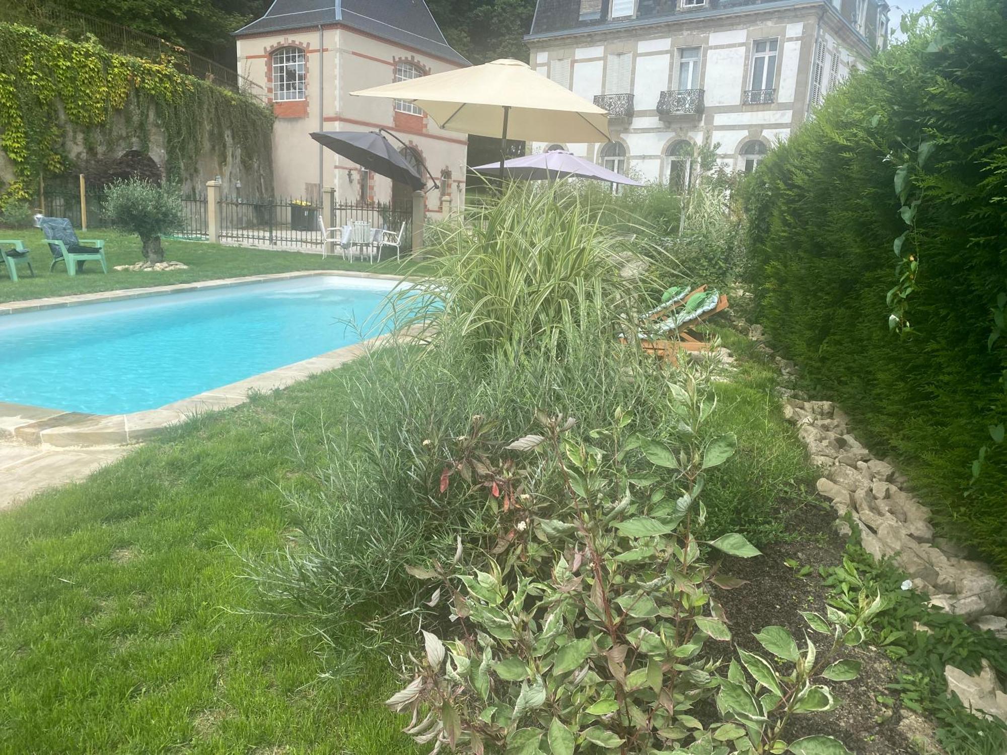 Le Chateau De Monthureux Le Sec מראה חיצוני תמונה